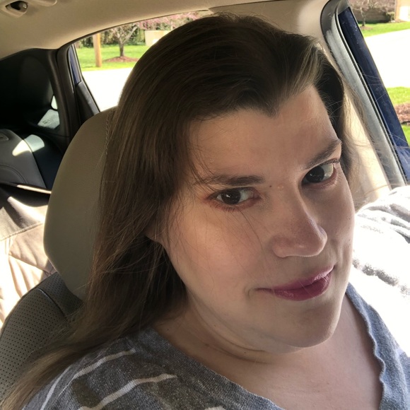 Meet your Posher, Meg - Picture 2 of 2